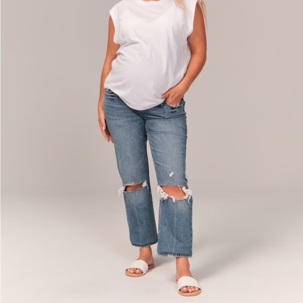 NWT Abercrombie ankle straight maternity jeans. 31 LONG
